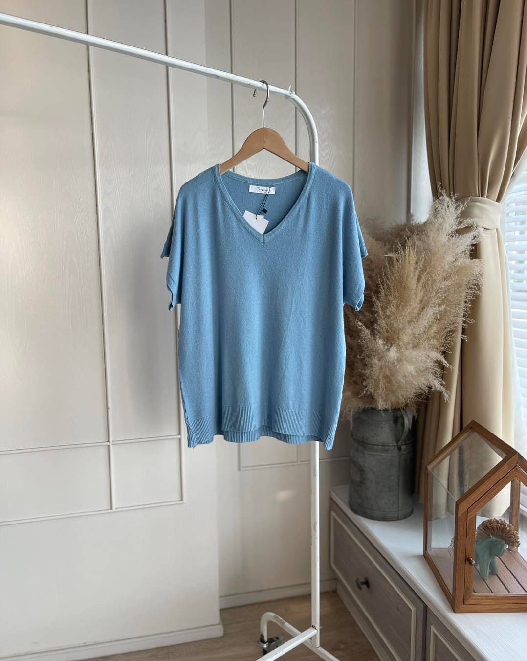 KNITTED V-NECK COLOR